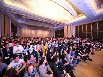 中國行 | 唯美L&D陶瓷攜手設(shè)計(jì)名師梁志天、孫華鋒，奏響青島設(shè)計(jì)最強(qiáng)音